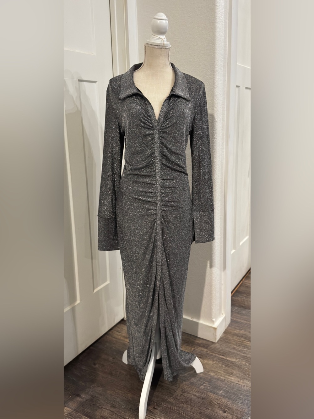 WAYF Metallic Silver Ruched Long Sleeve Midi Dress Size Large Holiday